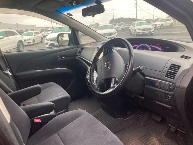 エスティマ アエラス /1年保証付き/後席フリップダウンM/両側パワースライドドア/アルパインナビ/地デジ/バックカメラ/プッシュスタート/スマートキー/3列シート/7人乗り/オットマン/純正18インチアルミ/クルコン(12枚目)