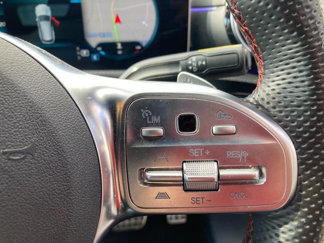 ＣＬＡクラス シューティングブレーク ＣＬＡ２００ｄ　シューティングブレーク　ＡＭＧライン　／ブラインドスポット／アダプティブクルーズコントロール／純正ナビ／地デジ／バックカメラ／アンビエントライト／ハーフレザーシート／パワーシート／パワーバックドア／ＬＥＤヘッドライト／純正１８インチアルミ（18枚目）