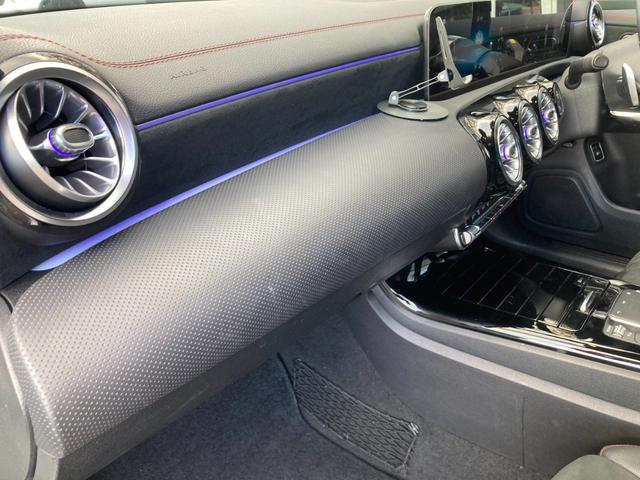 ＣＬＡクラス シューティングブレーク ＣＬＡ２００ｄ　シューティングブレーク　ＡＭＧライン　／ブラインドスポット／アダプティブクルーズコントロール／純正ナビ／地デジ／バックカメラ／アンビエントライト／ハーフレザーシート／パワーシート／パワーバックドア／ＬＥＤヘッドライト／純正１８インチアルミ（36枚目）