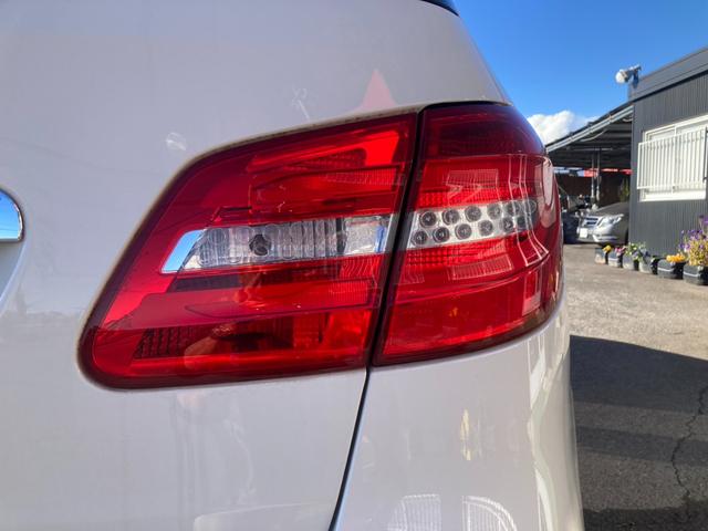 Ｂクラス Ｂ１８０　ブルーエフィシェンシースポーツナイトＰＫＧ　／ワンオーナー／純正ナビ地デジ／バックカメラ／運転席メモリー付きパワーシート／ハーフレザー／純正１８インチアルミ／（13枚目）