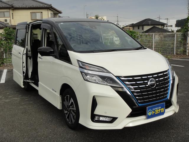 セレナ ｅ－パワー　ハイウェイスターＧ　ブラックルーフ　純正１０インチナビ　純正後席モニター　アラウンドビューモニター　ハンズフリーオートスライドドア　前後ドライブレコーダー　シートヒーター　ＬＥＤライト　ＥＴＣ　オートデュアルエアコン＆リヤヒーターダクト（10枚目）