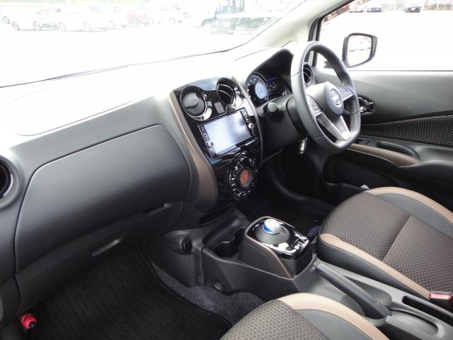 ノート e-パワー メダリスト 純正ナビDTV アラウンドビューモニター LEDヘッドライト オートハイビーム インテリジェントルームミラー ヒーターミラー ETC メダリスト専用ハーフレザーシート エマージェンシー 前後ソナー(17枚目)