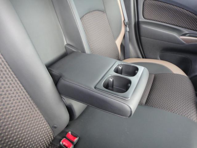 ノート e-パワー メダリスト 純正ナビDTV アラウンドビューモニター LEDヘッドライト オートハイビーム インテリジェントルームミラー ヒーターミラー ETC メダリスト専用ハーフレザーシート エマージェンシー 前後ソナー(29枚目)