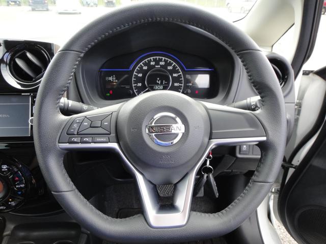 ノート e-パワー メダリスト 純正ナビDTV アラウンドビューモニター LEDヘッドライト オートハイビーム インテリジェントルームミラー ヒーターミラー ETC メダリスト専用ハーフレザーシート エマージェンシー 前後ソナー(30枚目)