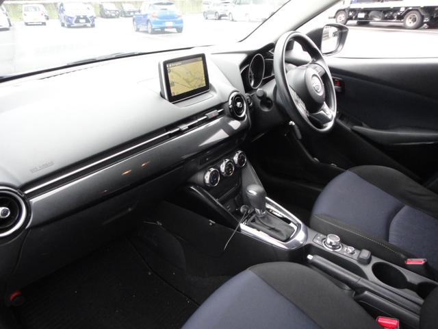 デミオ ＸＤ　純正マツダコネクトナビＤＴＶ　ＣＤ／ＤＶＤプレーヤー　バックカメラ　前後ドライブレコーダー　運助シートヒーター　ＬＥＤヘッドライト　ＥＴＣ　アイドリングストップ　サイドＳＲＳエアバッグ　ワンオーナー（13枚目）