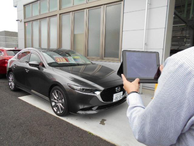 ★オンライン商談・大好評です！！★営業員のアイパッドとお客様のスマートフォン等をつないでお車をご覧いただけます！遠方の方もでもまるで車の前にいるような感覚でお車の状態をご確認いただけます！★