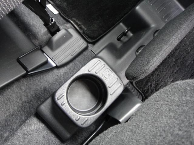 N-VAN ファン 4WD 純正8インチインターナビDTV 3画面バックカメラ Hセンシング フルLEDヘッドライト Hondaスマートキーシステム 運助席用i-SRS 充電用USBジャック LEDフォグ ヒーテッドドアミラー(56枚目)