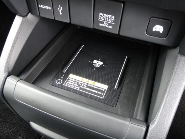 オデッセイハイブリッド ｅ：ＨＥＶアブソルート・ＥＸブラックエディション　純正１１．４インチコネクトナビＤＴＶ　純正１５．６インチ後席モニター　マルチビューカメラ　ブラックレザーシート　１・２列シートヒーター　２列目両側アームレスト付４ウェイパワーシート　ディーラーデモカー（47枚目）