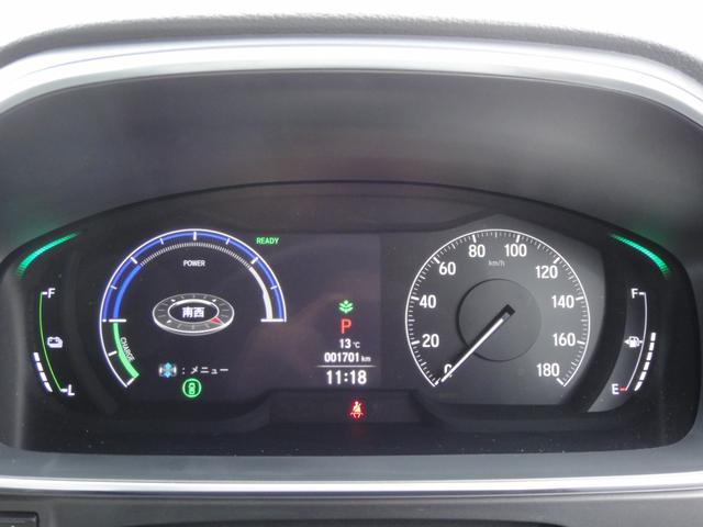 オデッセイハイブリッド ｅ：ＨＥＶアブソルート・ＥＸブラックエディション　純正１１．４インチコネクトナビＤＴＶ　純正１５．６インチ後席モニター　マルチビューカメラ　ブラックレザーシート　１・２列シートヒーター　２列目両側アームレスト付４ウェイパワーシート　ディーラーデモカー（68枚目）