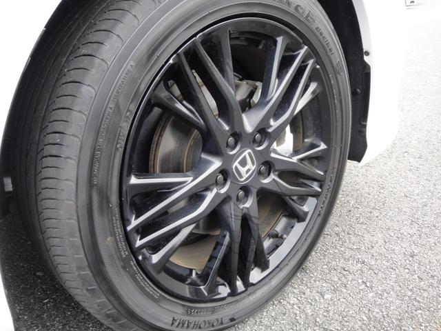 オデッセイハイブリッド ｅ：ＨＥＶアブソルート・ＥＸブラックエディション　純正１１．４インチコネクトナビＤＴＶ　純正１５．６インチ後席モニター　マルチビューカメラ　ブラックレザーシート　１・２列シートヒーター　２列目両側アームレスト付４ウェイパワーシート　ディーラーデモカー（72枚目）