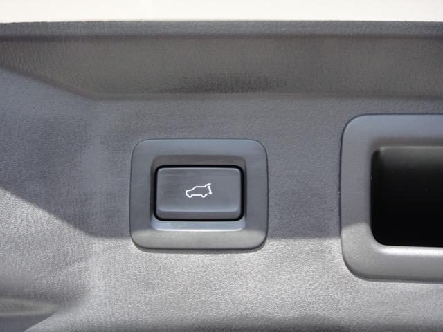 ＣＸ－８ ＸＤ　エクスクルーシブモード　１０．２５インチナビＤＴＶ　アルパイン後席モニター　ＢＯＳＥサウンド　黒レザーシート　シートベンチレーション＆シートヒーター＆パワーシート　シートポジションメモリー　パワーリアゲート　ルーフレール（76枚目）