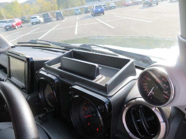ジムニー ＸＣ　４ＷＤ　５ＭＴ　ターボ　ワンオーナー　純正８インチＳＤナビ　フルセグＴＶ　ＥＴＣ　ＴＯＹＯ　ＯＰＥＮ　ＣＯＵＮＴＲＹ　Ｒ／Ｔタイヤ　ブースト計　運転席　助手席シートヒーター　クルーズコントロール（53枚目）