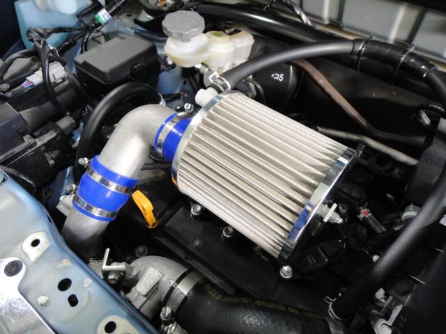 アルトワークス ベースグレード　ケンウッドナビ　地上デジタルＴＶ　ＢＬＩＴＺ車高調整式サスペンションキット　ケンウッドウーファー　純正ＲＥＣＡＲＯシート　５ＭＴ　ＨＩＤ　スマートキー　プッシュスタート　スモークフィルム（14枚目）