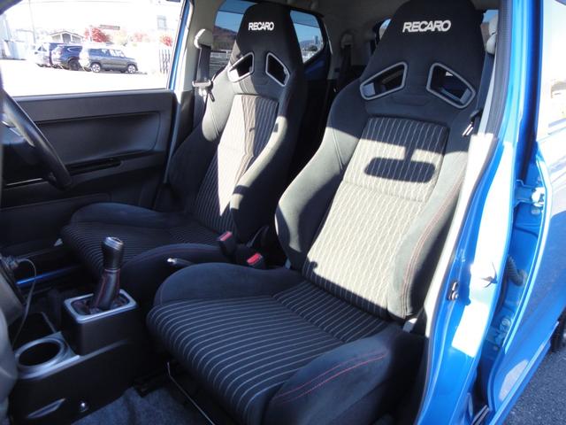 アルトワークス ベースグレード　ケンウッドナビ　地上デジタルＴＶ　ＢＬＩＴＺ車高調整式サスペンションキット　ケンウッドウーファー　純正ＲＥＣＡＲＯシート　５ＭＴ　ＨＩＤ　スマートキー　プッシュスタート　スモークフィルム（24枚目）