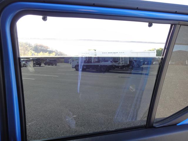 アルトワークス ベースグレード　ケンウッドナビ　地上デジタルＴＶ　ＢＬＩＴＺ車高調整式サスペンションキット　ケンウッドウーファー　純正ＲＥＣＡＲＯシート　５ＭＴ　ＨＩＤ　スマートキー　プッシュスタート　スモークフィルム（26枚目）