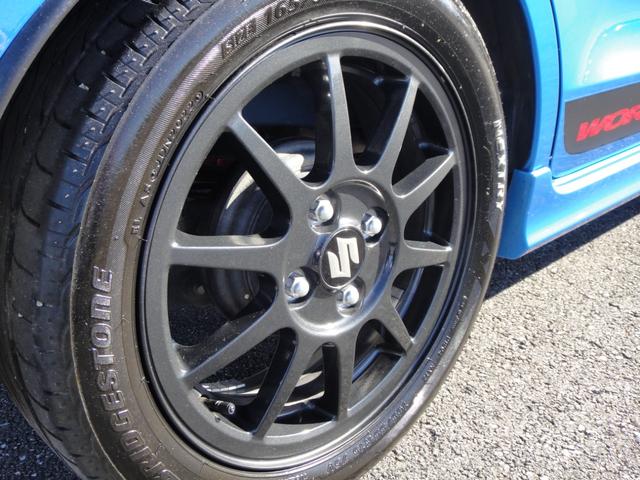 アルトワークス ベースグレード　ケンウッドナビ　地上デジタルＴＶ　ＢＬＩＴＺ車高調整式サスペンションキット　ケンウッドウーファー　純正ＲＥＣＡＲＯシート　５ＭＴ　ＨＩＤ　スマートキー　プッシュスタート　スモークフィルム（56枚目）