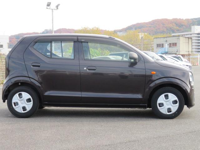 アルト Ｌ　ワンオーナー　エアコン　パワステ　パワーウィンドウ　衝突被害軽減システム　キーレスエントリー　アイドリングストップ　運転席シートヒーター　盗難防止システム　ＣＶＴ　タイヤ４本新品（6枚目）