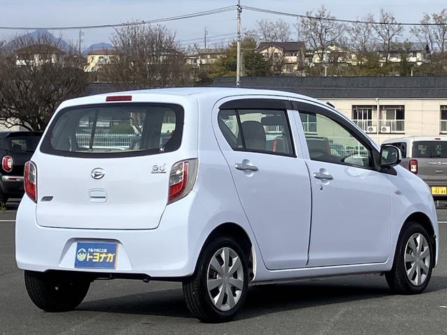 ミライース Ｌ　純正ＣＤステレオ　キーレスエントリー　アイドリングストップ　フロアマット　サイドバイザー（8枚目）