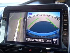 ★アラウンドビューモニター（移動物検知機能付）★４個のカメラから得た画像を車両上方から見下ろしたような映像で表示することで、車と路面の駐車枠の関係を一目で確認できます★ 5