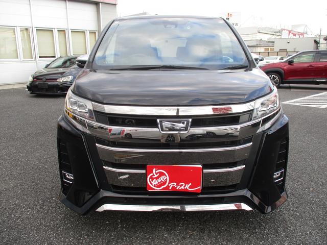 ノア Ｓｉ　ダブルバイビーＩＩＩ　純正１０インチナビ　フルセグＴＶ　バックカメラ　純正１２インチ後席用モニター　ビルトインＥＴＣ２．０　両側パワースライド（3枚目）