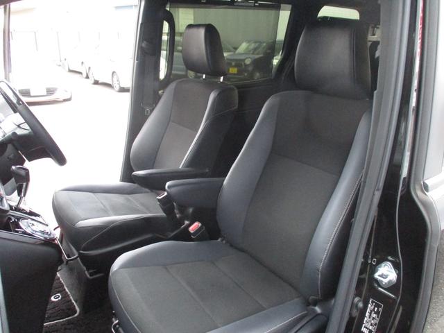 ノア Ｓｉ　ダブルバイビーＩＩＩ　純正１０インチナビ　フルセグＴＶ　バックカメラ　純正１２インチ後席用モニター　ビルトインＥＴＣ２．０　両側パワースライド（12枚目）