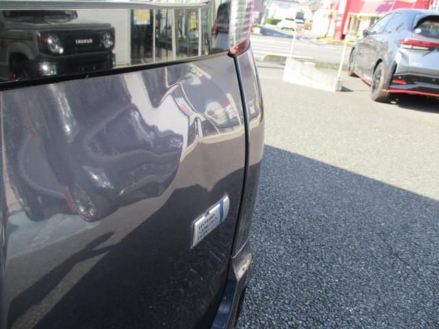 エスクァイア ハイブリッドGi 純正ナビ・TV バックカメラ クルーズコントロール シートヒーター フリップダウンモニター(12枚目)