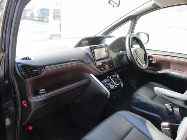 エスクァイア ハイブリッドGi 純正ナビ・TV バックカメラ クルーズコントロール シートヒーター フリップダウンモニター(16枚目)