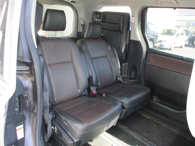 エスクァイア ハイブリッドGi 純正ナビ・TV バックカメラ クルーズコントロール シートヒーター フリップダウンモニター(18枚目)