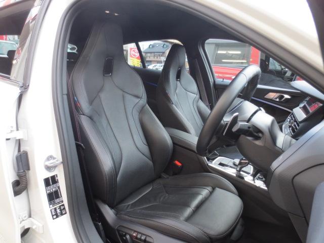 １シリーズ Ｍ１３５ｉ　ｘＤｒｉｖｅ　黒革／クリアランスソナー／禁煙／シートヒーター／エアロパーツ／リヤスポイラー（7枚目）