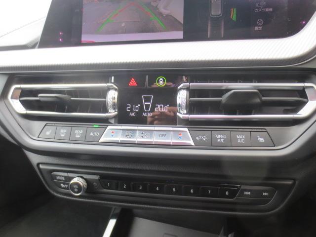 １シリーズ Ｍ１３５ｉ　ｘＤｒｉｖｅ　黒革／クリアランスソナー／禁煙／シートヒーター／エアロパーツ／リヤスポイラー（12枚目）