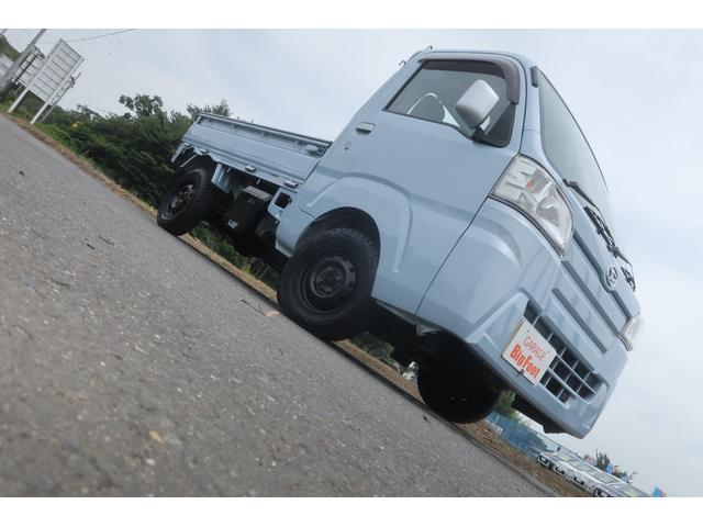 スタンダード 4WD あおりガード 荷台マット TOYOオープンカントリーRTタイヤ エアコン パワステ 三方開き純正フロアマット ドアバイザー(5枚目)