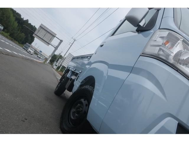 スタンダード 4WD あおりガード 荷台マット TOYOオープンカントリーRTタイヤ エアコン パワステ 三方開き純正フロアマット ドアバイザー(55枚目)