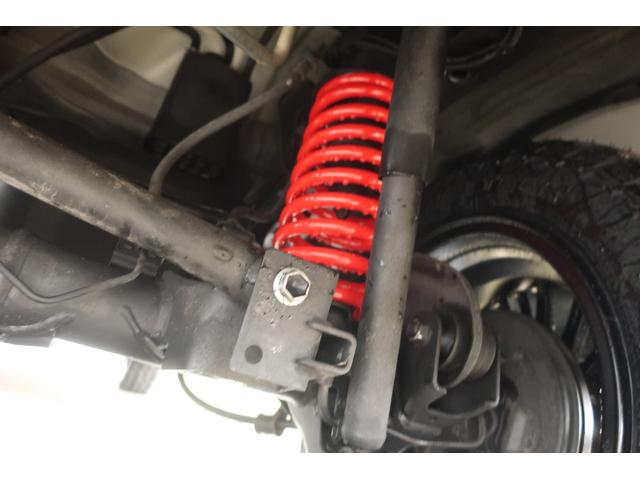 ジョインターボ 4WD 検対リフトアップ 新品14INアルミ 新品R/Tタイヤ 衝突軽減ブレーキ 横滑り防止装置 SDナビ USB ETC 運転席助手席エアバッグ オーバーヘッドシェルフ 社外アルミスタッドレス付き(77枚目)