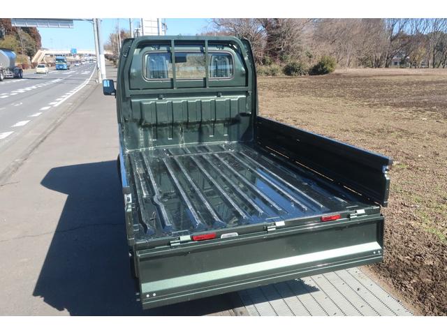 KCスペシャル 4WD Wエアバック ABS 衝突軽減ブレーキ レーンアシスト フラップ 誤発進抑制装置 キーレス 純正メッキグリル メッキドアハンドル 三方開き(71枚目)