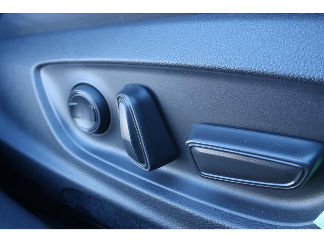 プリウス Ｚ　＜ＰＨＥＶ＞　＜ＧＲスポイラー＞　パノラマルーフ　パノラミックビューモニター　ＢＳＭ　ＬＫＡ　デジタルインナーミラー　シートヒーター＆ベンチレーション　ステアヒーター　ＥＴＣ２．０　パワーバックドア（18枚目）