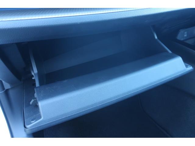 プリウス Ｚ　＜ＰＨＥＶ＞　＜ＧＲスポイラー＞　パノラマルーフ　パノラミックビューモニター　ＢＳＭ　ＬＫＡ　デジタルインナーミラー　シートヒーター＆ベンチレーション　ステアヒーター　ＥＴＣ２．０　パワーバックドア（36枚目）