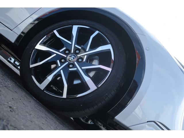 プリウス Ｚ　＜ＰＨＥＶ＞　＜ＧＲスポイラー＞　パノラマルーフ　パノラミックビューモニター　ＢＳＭ　ＬＫＡ　デジタルインナーミラー　シートヒーター＆ベンチレーション　ステアヒーター　ＥＴＣ２．０　パワーバックドア（77枚目）