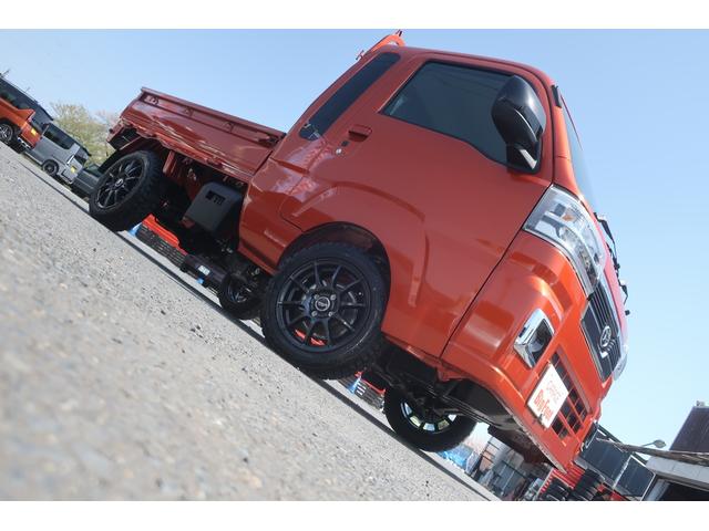 ジャンボエクストラ　（パートタイム４ＷＤ　リアデフロック）届出済未使用車　新品１４インチＡＷ＆オープンカントリーＲ／Ｔ　ＬＥＤヘッドライト＆フォグランプ　スマートキー　プッシュスタート　荷台作業灯　スマートアシスト(6枚目)