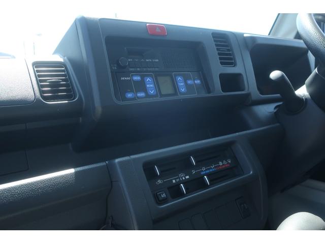 ハイゼットトラック 冷凍冷蔵車　（オートマ）　エアコン　パワステ　純正ラジオ　左スライドドア　リア観音開き　デンソー（ＣＧ６４５Ｌ）－７度設定　ドライブレコーダー（28枚目）