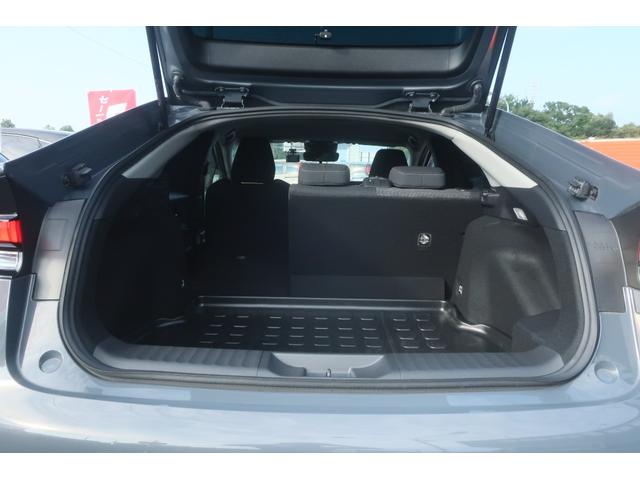 プリウス Ｇ　＜４ＷＤ車＞　純正ディスプレイオーディオ　フルセグＴＶ　　パノラマビューモニター　バックカメラ　前後ドライブレコーダー　ＥＴＣ２．０　前席シートヒーター　トヨタセーフティセンス　純正１９インチＡＷ（64枚目）