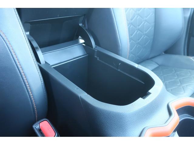 ＲＡＶ４ アドベンチャー　＜パノラマサンルーフ＞　純正９インチナビ　フルセグＴＶ　Ｂｌｕｅｔｏｏｔｈ　ＥＴＣ　置くだけ充電　パワーシート　純正ＬＥＤヘッドライト＆ＦＯＧランプ　トヨタセーフティセンス（安全装置）（22枚目）