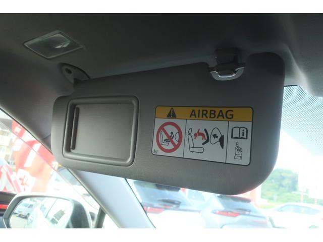 ＲＡＶ４ アドベンチャー　＜パノラマサンルーフ＞　純正９インチナビ　フルセグＴＶ　Ｂｌｕｅｔｏｏｔｈ　ＥＴＣ　置くだけ充電　パワーシート　純正ＬＥＤヘッドライト＆ＦＯＧランプ　トヨタセーフティセンス（安全装置）（24枚目）