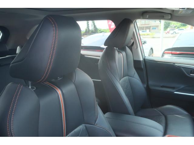 ＲＡＶ４ アドベンチャー　＜パノラマサンルーフ＞　純正９インチナビ　フルセグＴＶ　Ｂｌｕｅｔｏｏｔｈ　ＥＴＣ　置くだけ充電　パワーシート　純正ＬＥＤヘッドライト＆ＦＯＧランプ　トヨタセーフティセンス（安全装置）（39枚目）