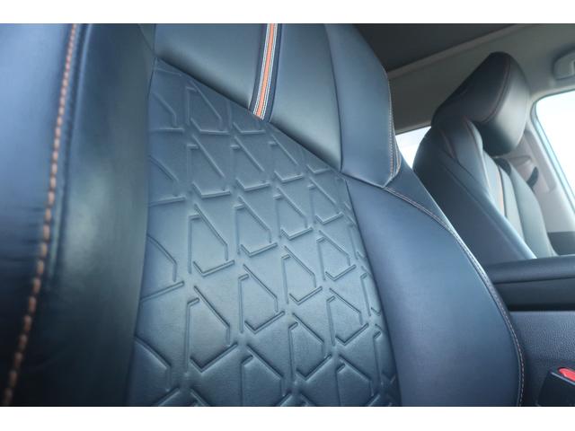 ＲＡＶ４ アドベンチャー　＜パノラマサンルーフ＞　純正９インチナビ　フルセグＴＶ　Ｂｌｕｅｔｏｏｔｈ　ＥＴＣ　置くだけ充電　パワーシート　純正ＬＥＤヘッドライト＆ＦＯＧランプ　トヨタセーフティセンス（安全装置）（40枚目）