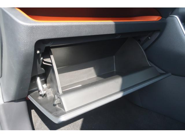 ＲＡＶ４ アドベンチャー　＜パノラマサンルーフ＞　純正９インチナビ　フルセグＴＶ　Ｂｌｕｅｔｏｏｔｈ　ＥＴＣ　置くだけ充電　パワーシート　純正ＬＥＤヘッドライト＆ＦＯＧランプ　トヨタセーフティセンス（安全装置）（48枚目）