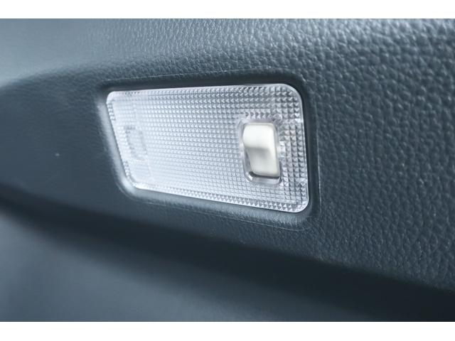 ＲＡＶ４ アドベンチャー　＜パノラマサンルーフ＞　純正９インチナビ　フルセグＴＶ　Ｂｌｕｅｔｏｏｔｈ　ＥＴＣ　置くだけ充電　パワーシート　純正ＬＥＤヘッドライト＆ＦＯＧランプ　トヨタセーフティセンス（安全装置）（62枚目）