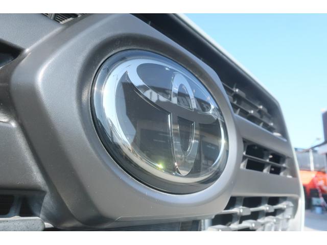 ＲＡＶ４ アドベンチャー　＜パノラマサンルーフ＞　純正９インチナビ　フルセグＴＶ　Ｂｌｕｅｔｏｏｔｈ　ＥＴＣ　置くだけ充電　パワーシート　純正ＬＥＤヘッドライト＆ＦＯＧランプ　トヨタセーフティセンス（安全装置）（70枚目）