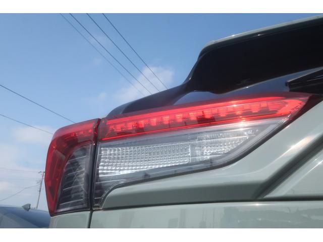 ＲＡＶ４ アドベンチャー　＜パノラマサンルーフ＞　純正９インチナビ　フルセグＴＶ　Ｂｌｕｅｔｏｏｔｈ　ＥＴＣ　置くだけ充電　パワーシート　純正ＬＥＤヘッドライト＆ＦＯＧランプ　トヨタセーフティセンス（安全装置）（75枚目）