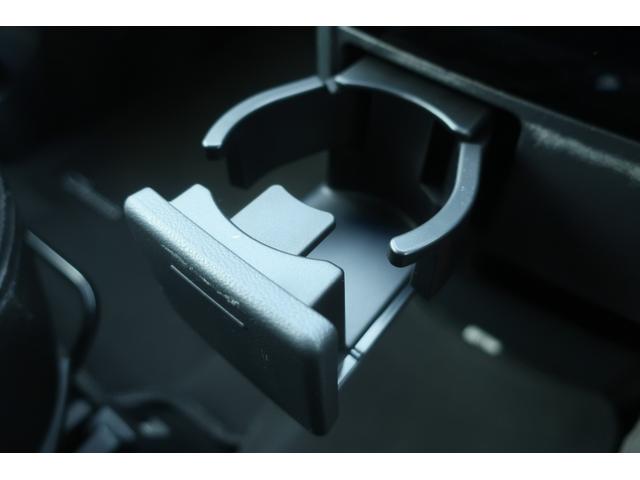 デリカＤ：５ Ｇ　パワーパッケージ　＜アルパインナビ＞　＜後席モニター＞　両側パワースライドドア　　ワンセグ　Ｂカメラ　ＥＴＣ　Ｂｌｕｅｔｏｏｔｈ　クルーズコントロール　パドルシフト　ＨＩＤヘッドライト　フォグランプ　電動格納ミラー（20枚目）