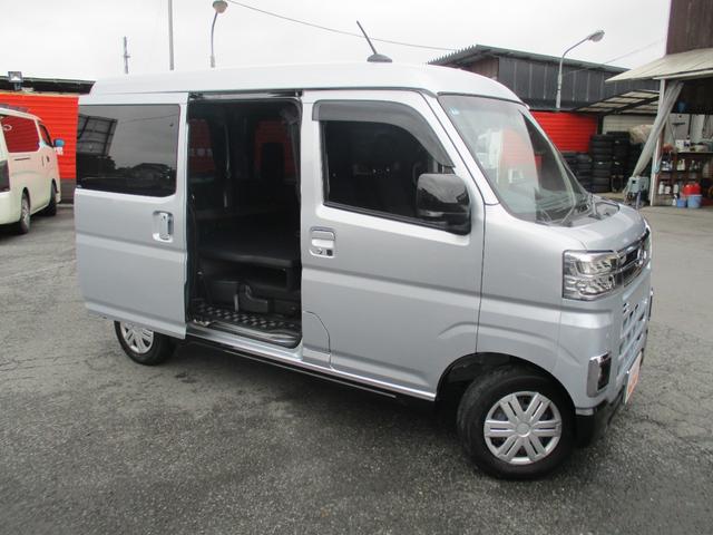アトレー ＲＳ　＜４ＷＤターボ＞　＜ベッドキット＞　＜ワンオーナー車＞　Ｄオーディオ　バックカメラ　ＥＴＣ　スマートアシスト　両側パワスラ　社外Ｄインナーミラー　スマートキー　純正ＬＥＤライト＆フォグ　右前角修理有（9枚目）